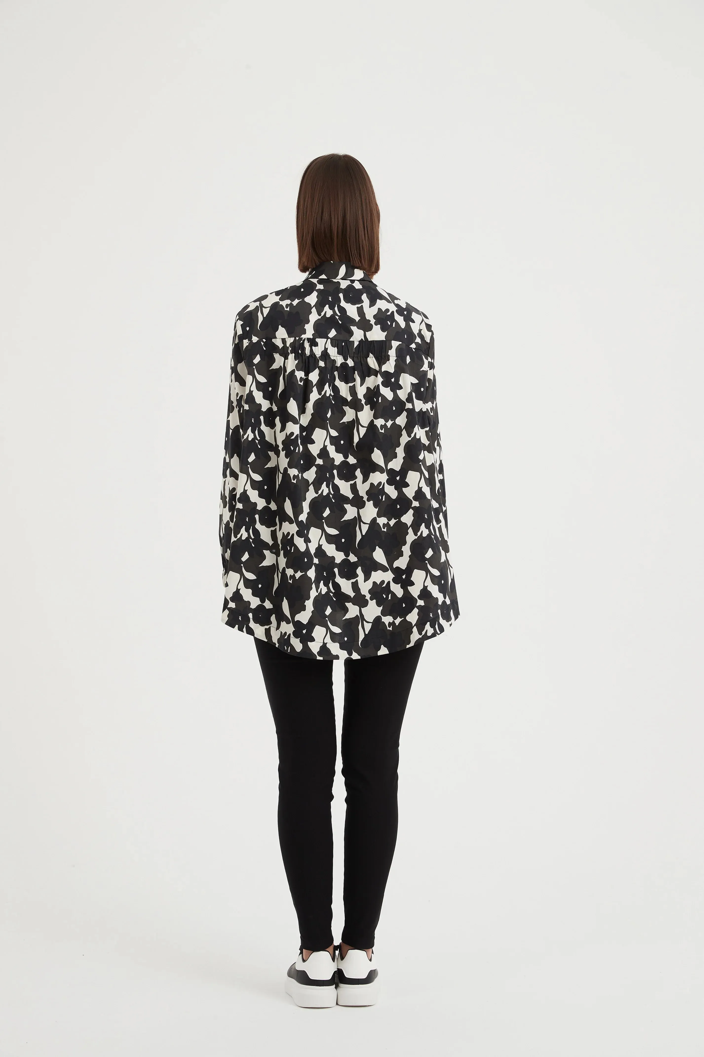 Elastic Front Hem Print Shirt | Black Floral