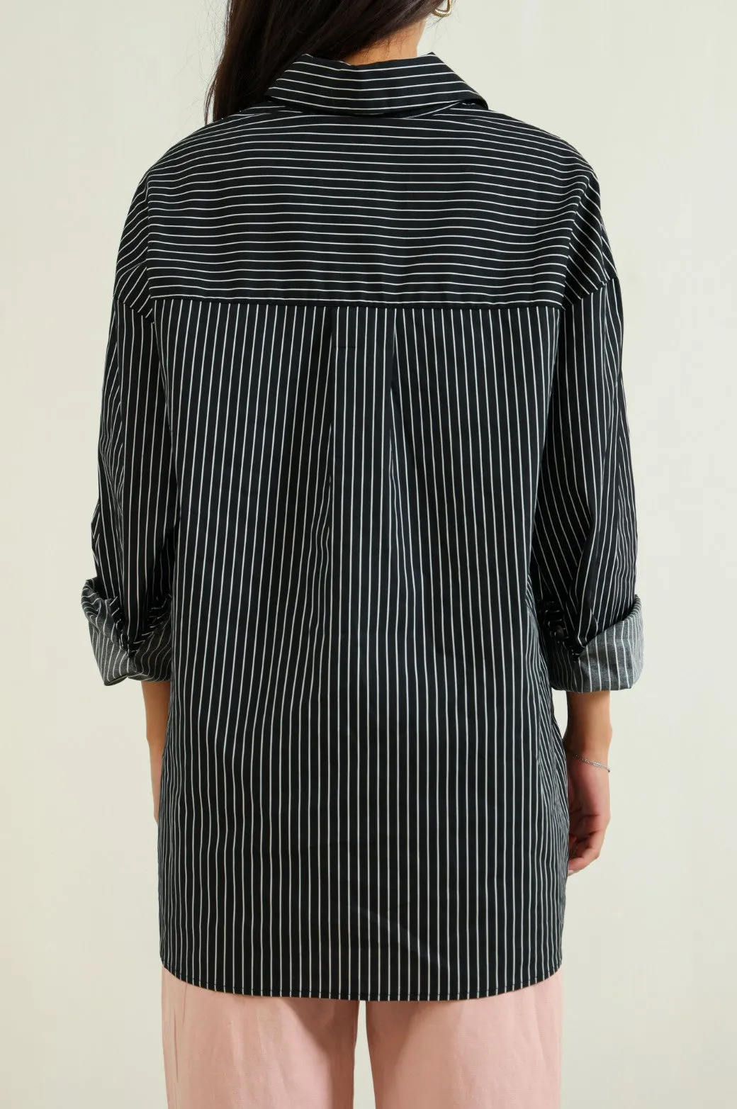 OVERSIZED STRIPED BUTTON DOWN