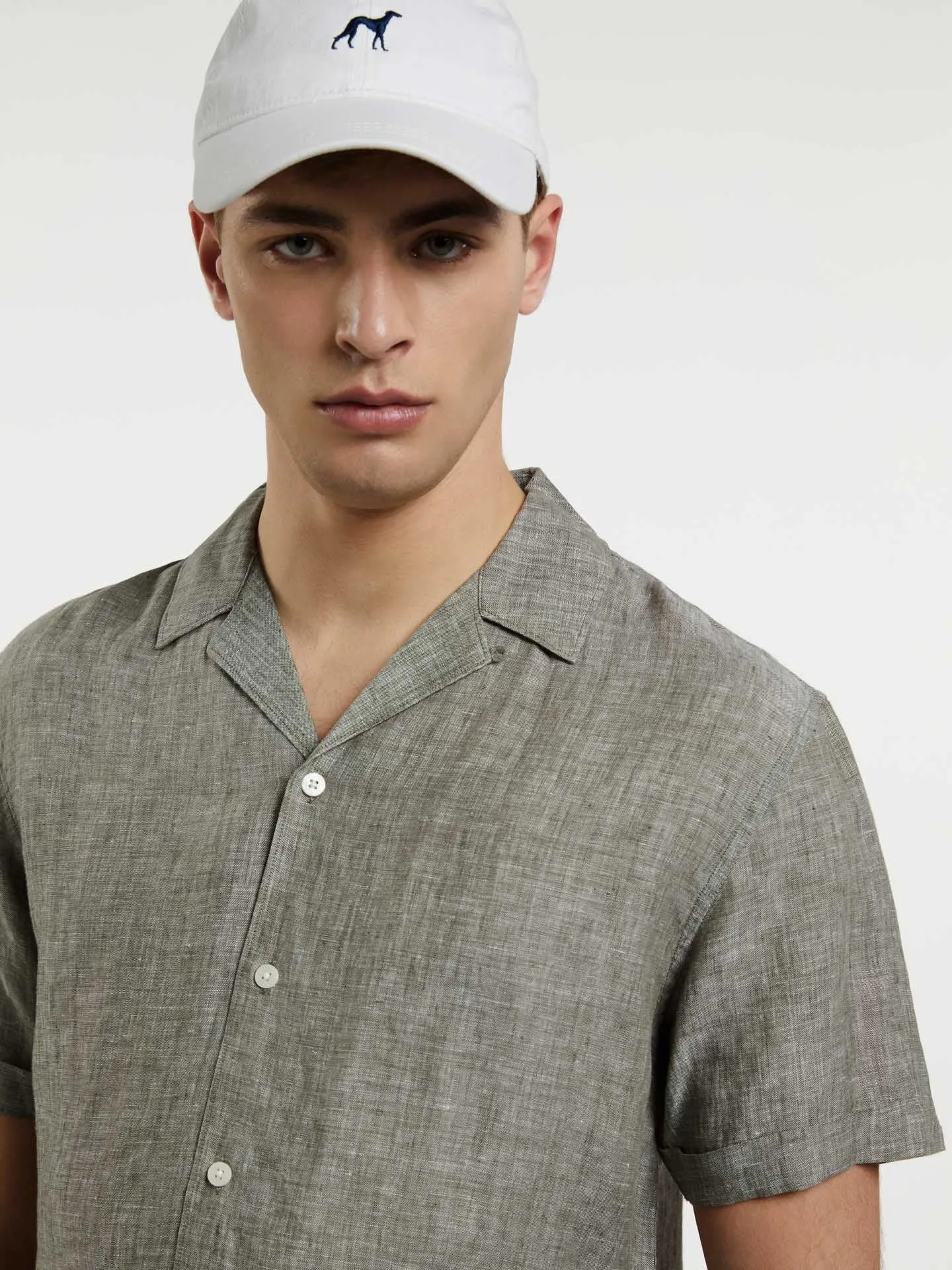 Slim fit pure linen cuba collar shirt