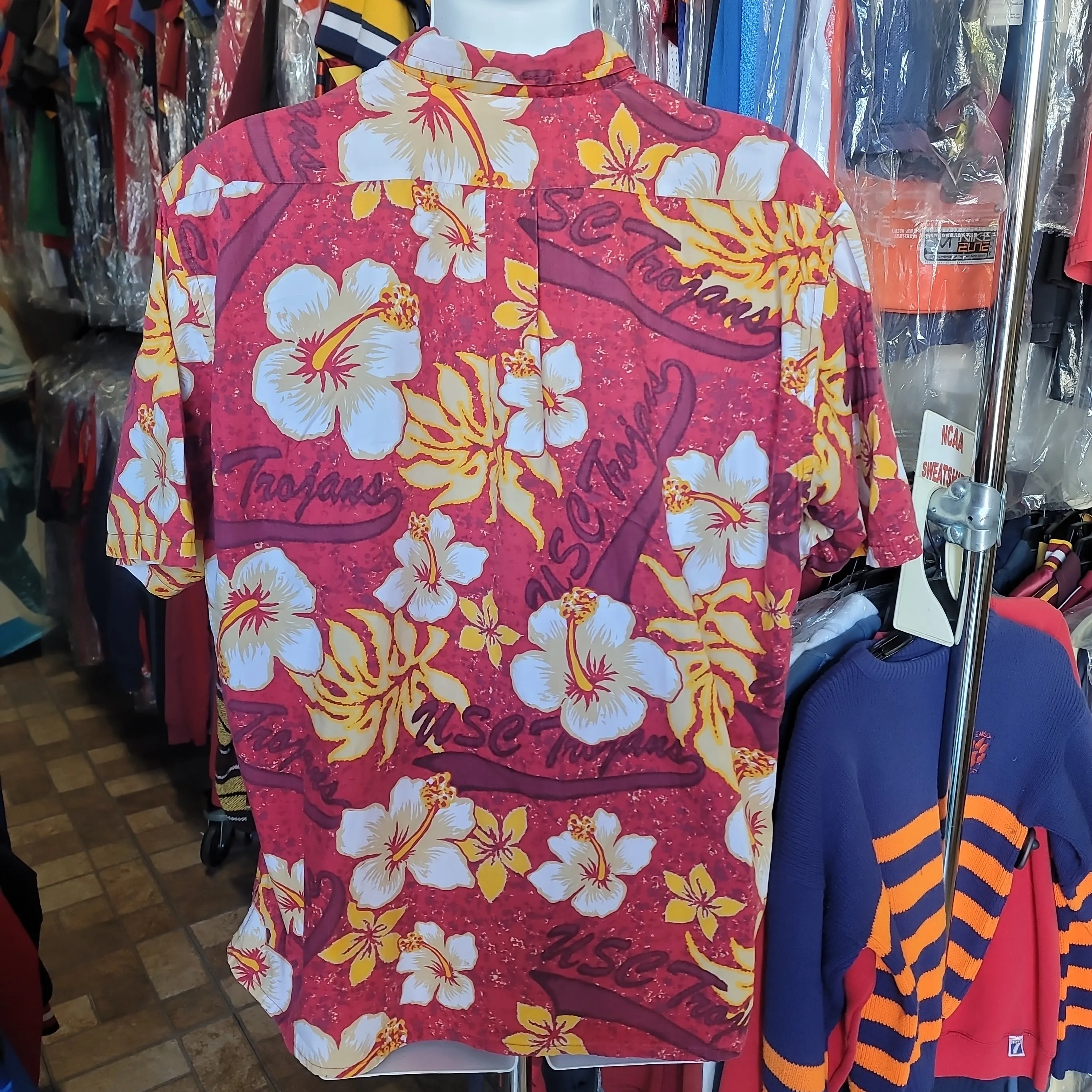 Vintage USC TROJANS NCAA SC Team Trojan Cotton Hawaiian Shirt 2XL