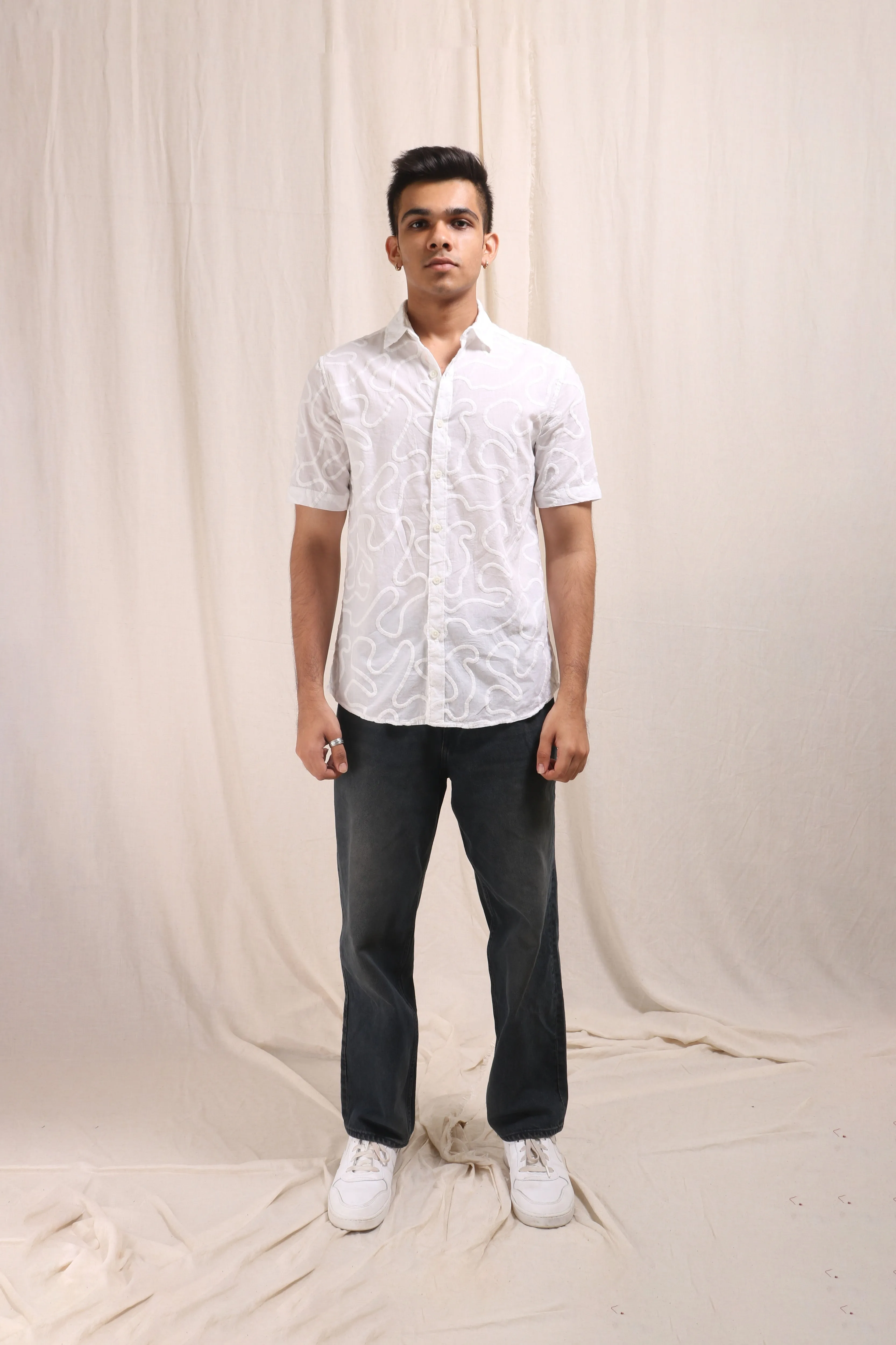 XKIND WHITE EMBROIDERED RELAXED FIT SHIRT
